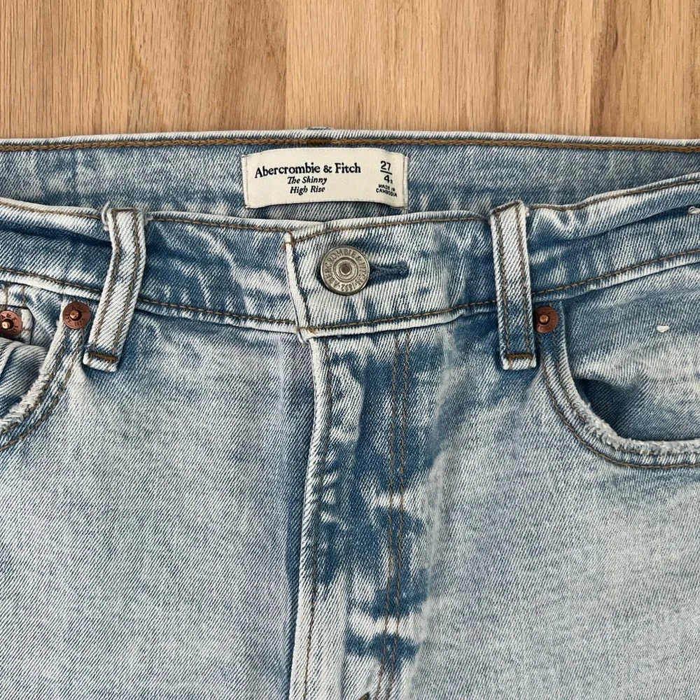 Women’s Abercrombie & Fitch - The Skinny High Rise Jeans - Size 4 - Picture 3 of 4